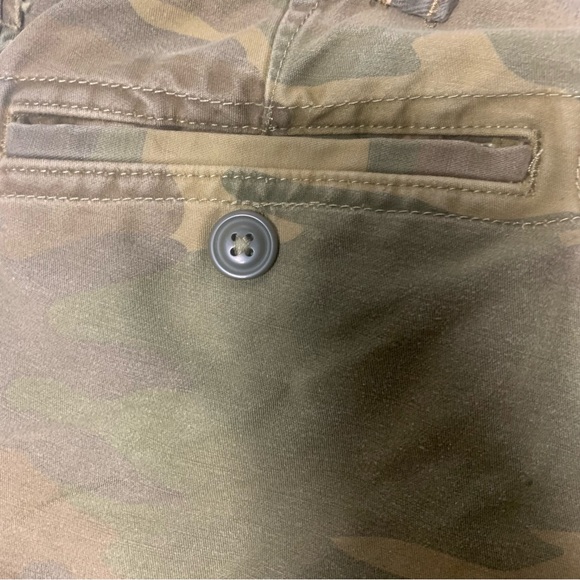 Abercrombie & Fitch vintage men's 34 Tan Camouflage Cargo Shorts, rugged ,cotton - Picture 15 of 16